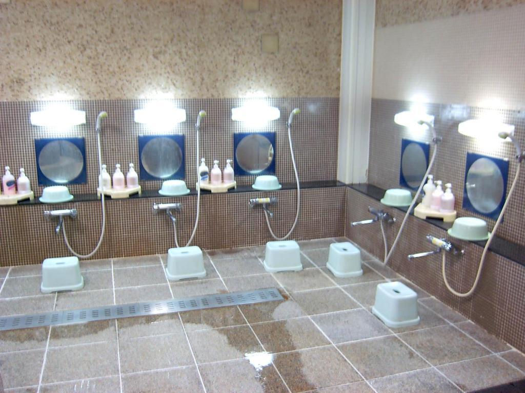 Tokyo Business Hotel מראה חיצוני תמונה